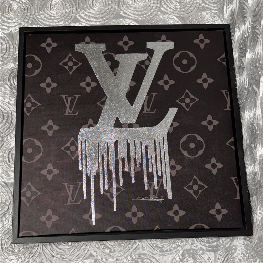Silver Holographic Drip Wall Art - Black Background By Fairchild Paris